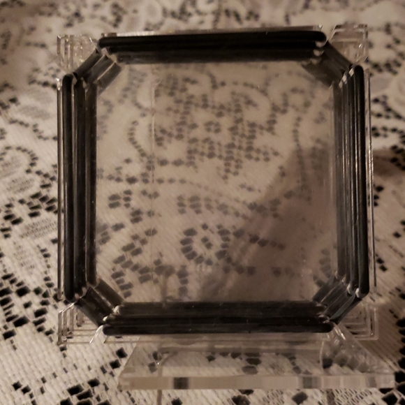 Unique Plastic Coasters. - Picture 4 of 7